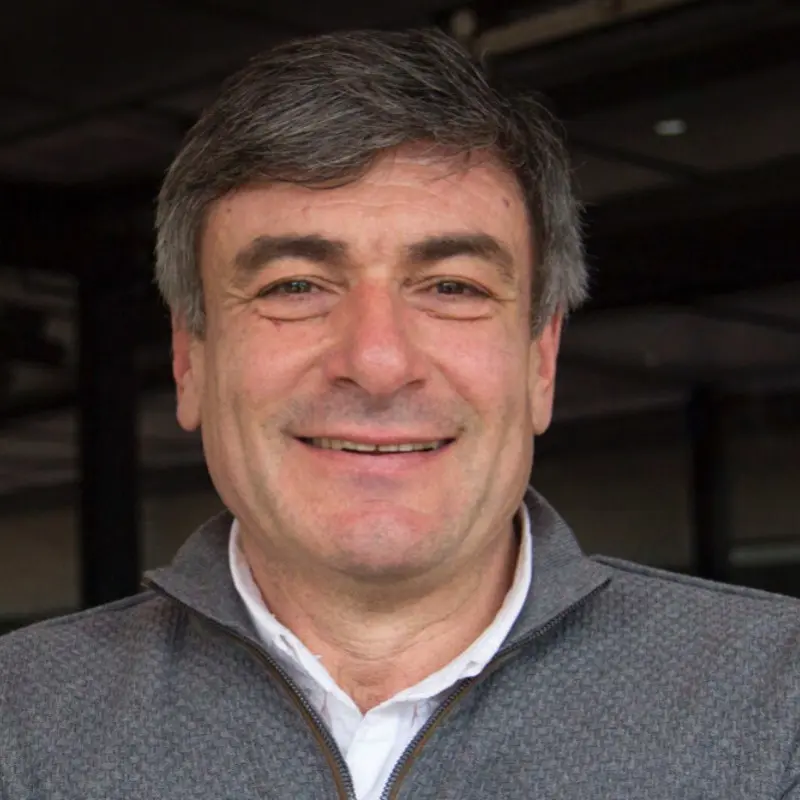 Alejandro G. Martínez